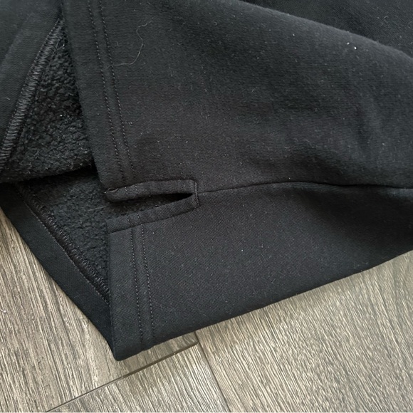 TNA Cozy Fleece 5” Sweatshort - Picture 2 of 6